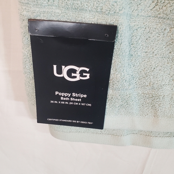 Lot of 2 UGG Poppy Stripe Blue Bath Sheet (36" x 66") New with Tags - Picture 2 of 4